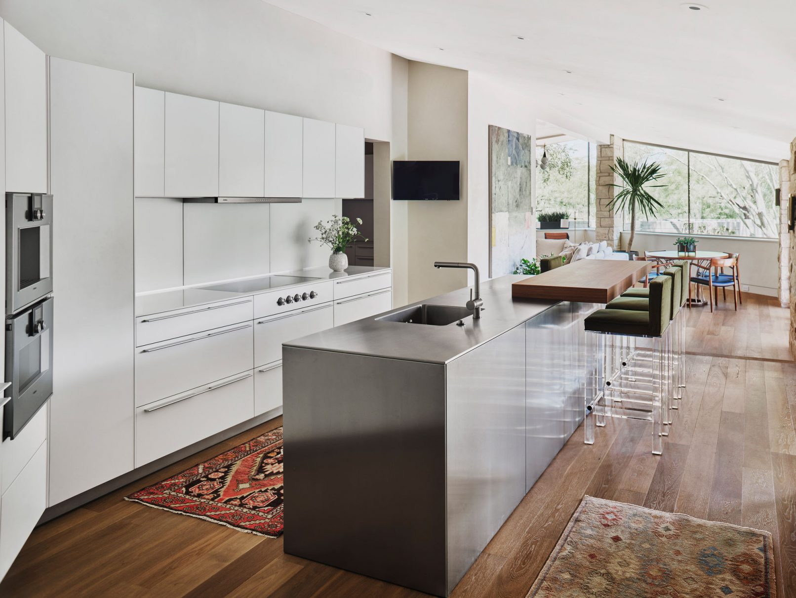 Paradise Valley Modern - M • Interiors